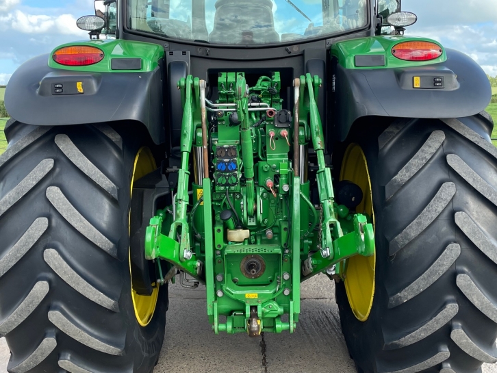 John Deere 6155R