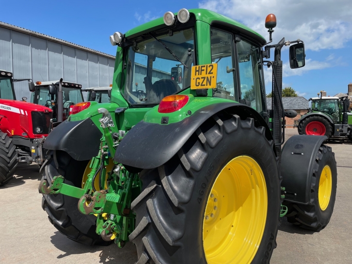 John Deere 6330