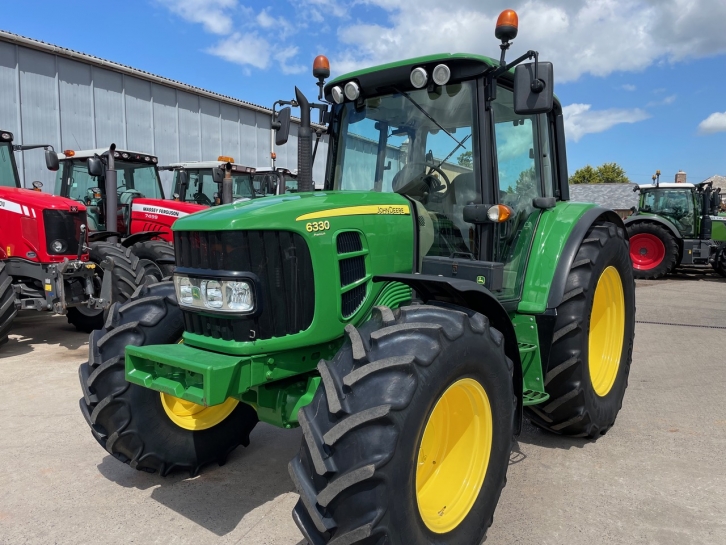 John Deere 6330