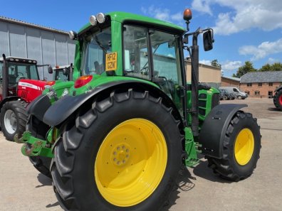 John Deere 6330
