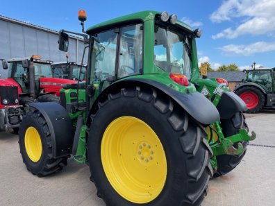 John Deere 6330