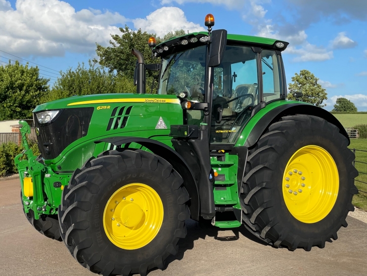 John Deere 6215R Ultimate Edition