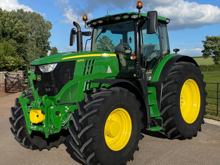John Deere 6215R Ultimate Edition