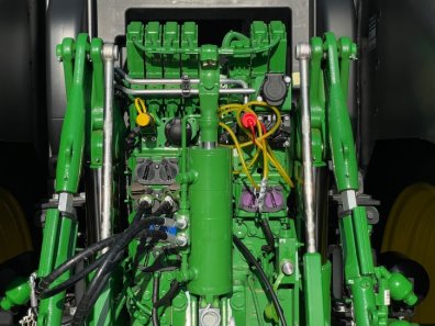 John Deere 6215R Ultimate Edition