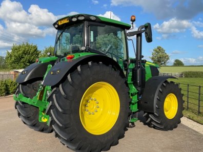 John Deere 6215R Ultimate Edition