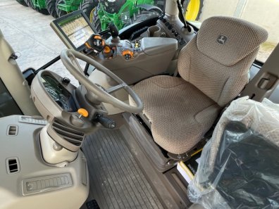 John Deere 6215R Ultimate Edition