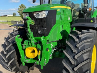 John Deere 6215R Ultimate Edition
