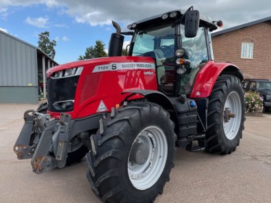 Massey Ferguson 7724S Efficient