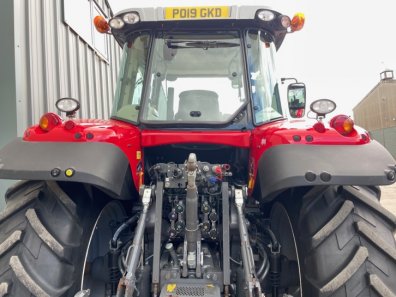 Massey Ferguson 7724S Efficient