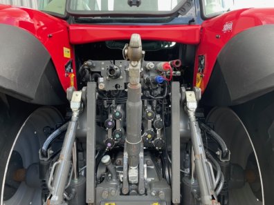 Massey Ferguson 7724S Efficient