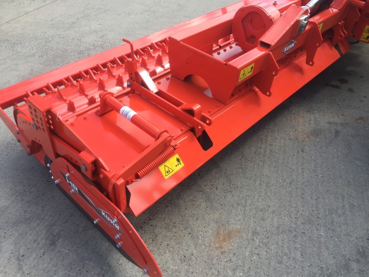 Kuhn HR6004 power harrow