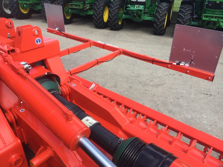 Kuhn HR6004 power harrow