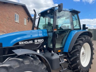 New Holland 8160