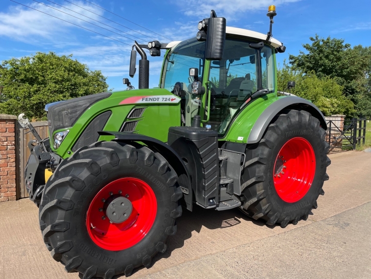 Fendt 724 Profi-Plus