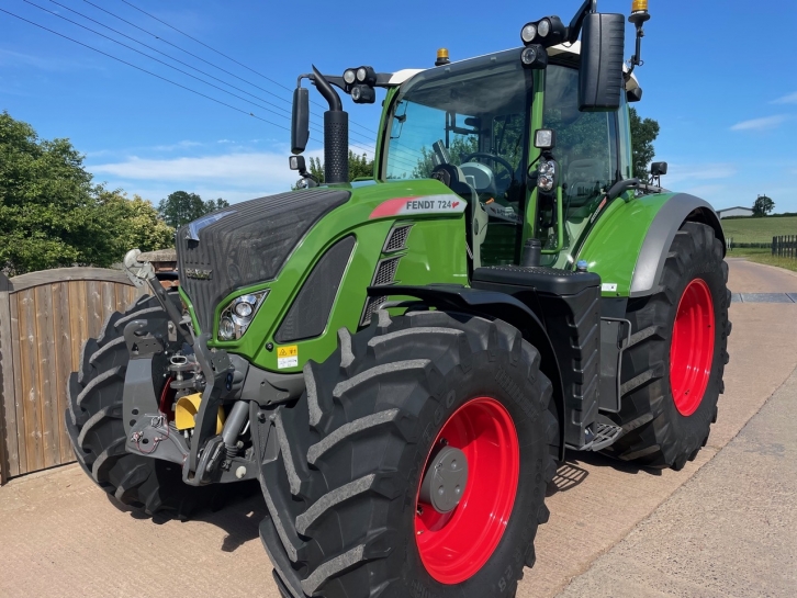 Fendt 724 Profi-Plus