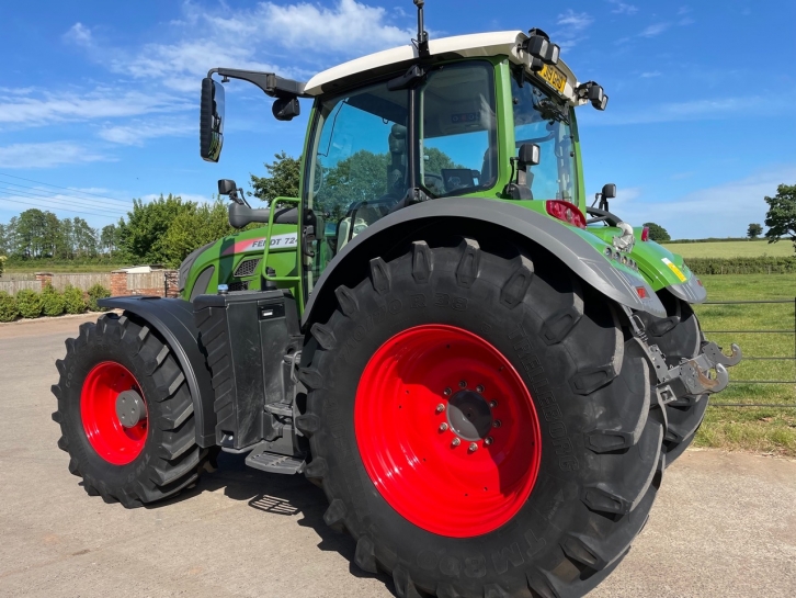 Fendt 724 Profi-Plus
