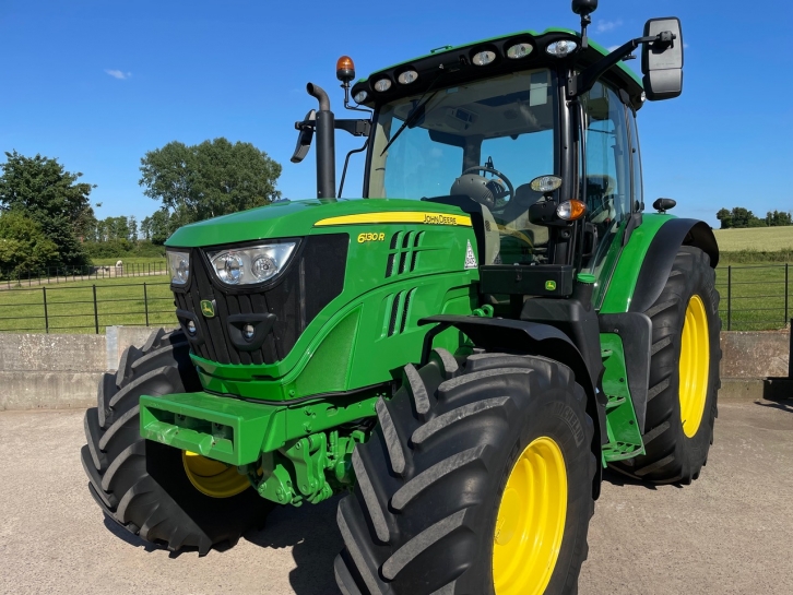John Deere 6130R