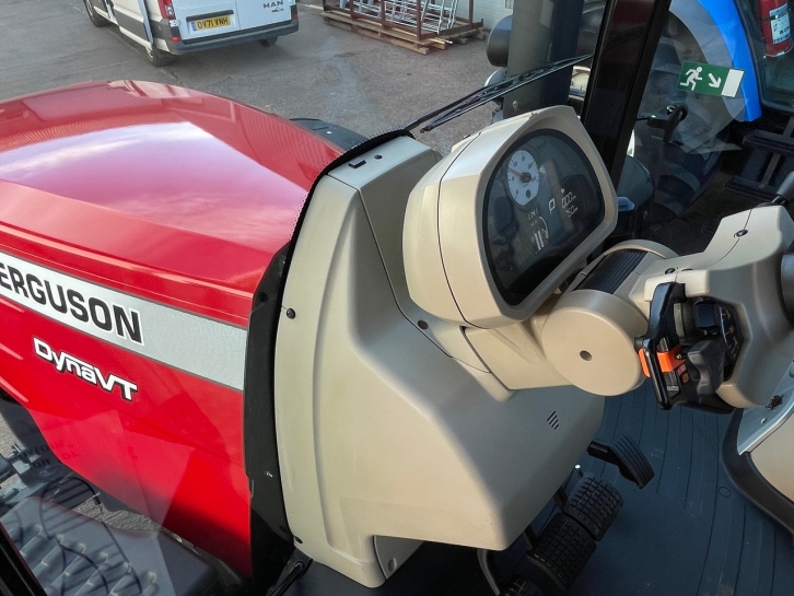 Massey Ferguson 8730S