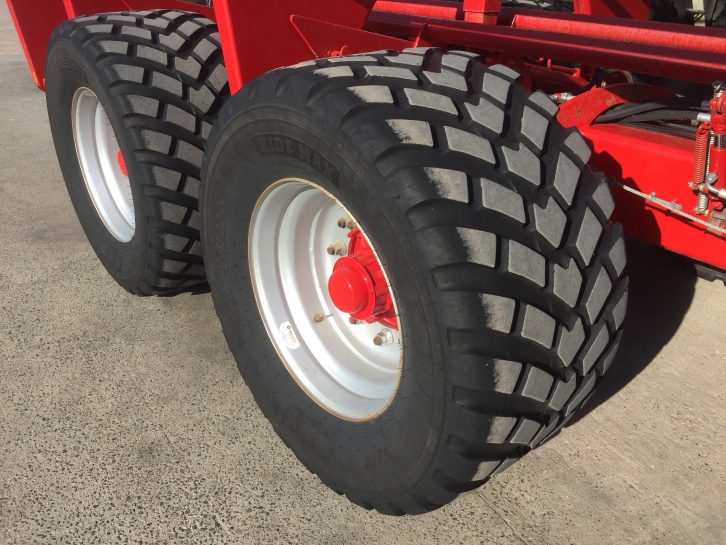 Keltec 10 pack round bale chaser