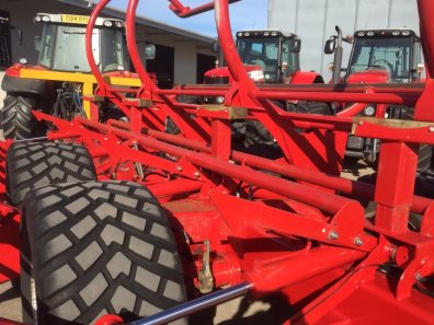 Keltec 10 pack round bale chaser
