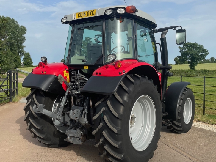 Massey Ferguson 5610