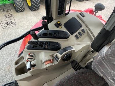 Massey Ferguson 5610