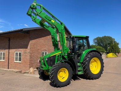 John Deere 6120M