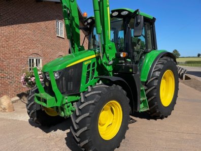 John Deere 6120M