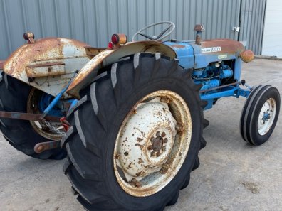 Fordson Dexta