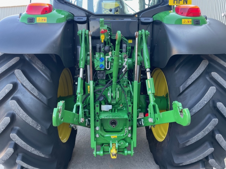 John Deere 6155M