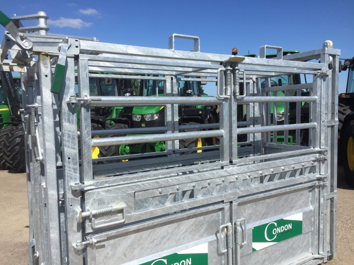 Condon supreme cattle crush
