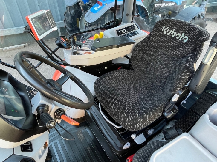 Kubota M7151 Premium