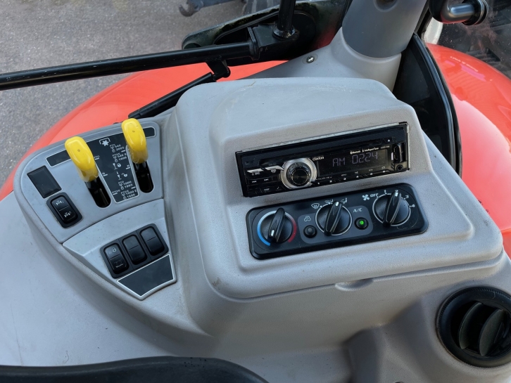 Kubota M7151 Premium