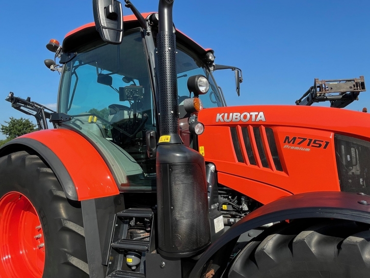 Kubota M7151 Premium