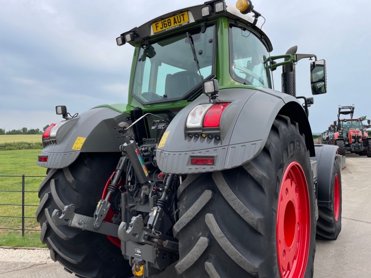 Fendt 828 Profi-Plus