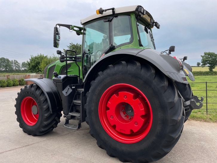 Fendt 828 Profi-Plus