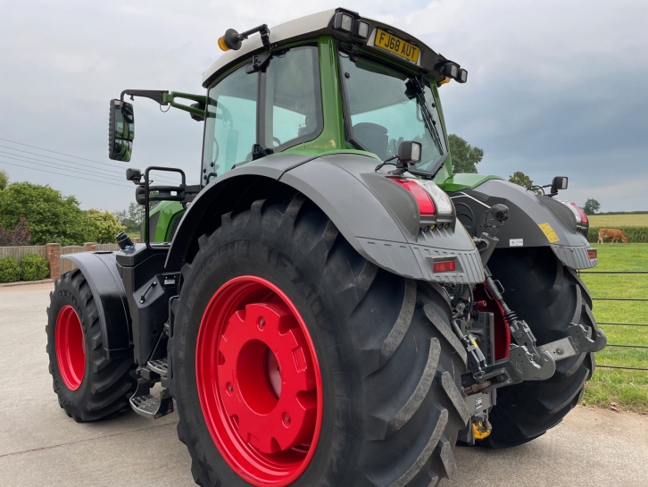Fendt 828 Profi-Plus