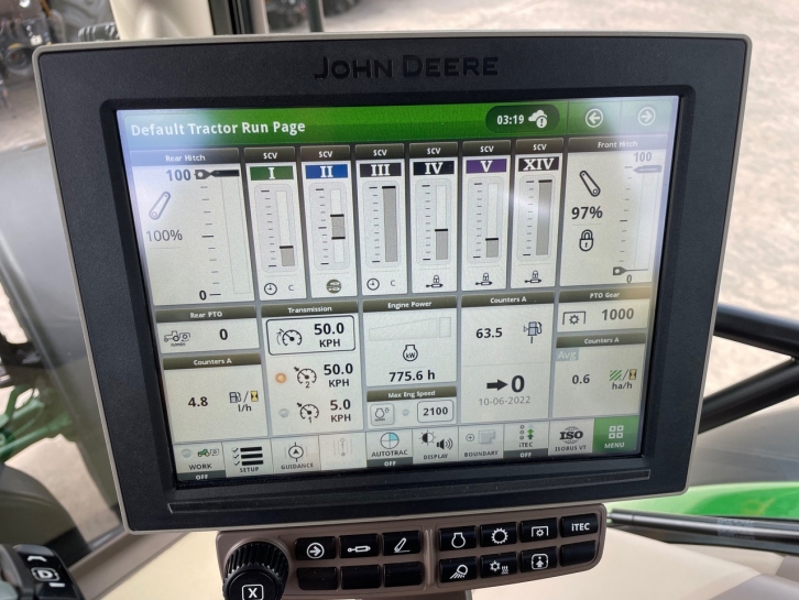 John Deere 6215R Ultimate Edition