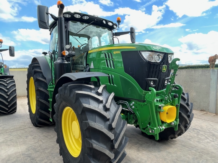 John Deere 6215R Ultimate Edition