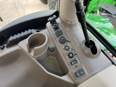 John Deere 6215R Ultimate Edition
