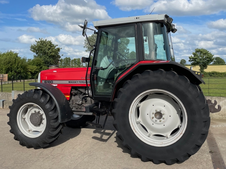 Massey Ferguson 6180