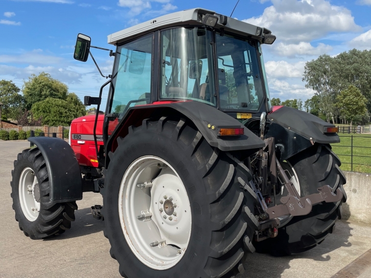 Massey Ferguson 6180