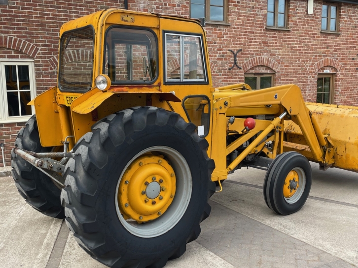 Massey Ferguson 3165R