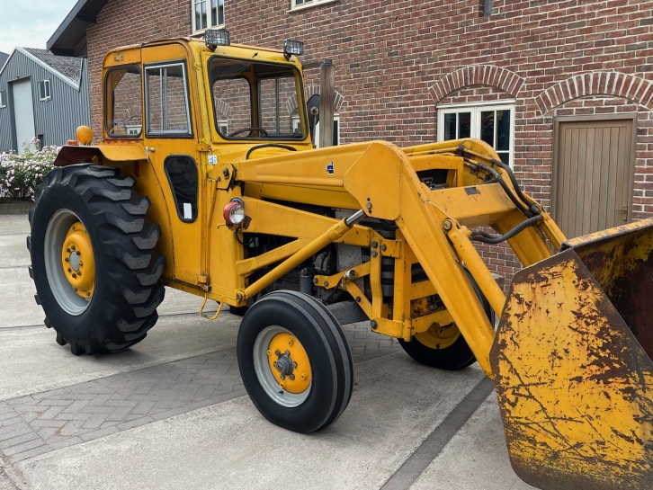Massey Ferguson 3165R