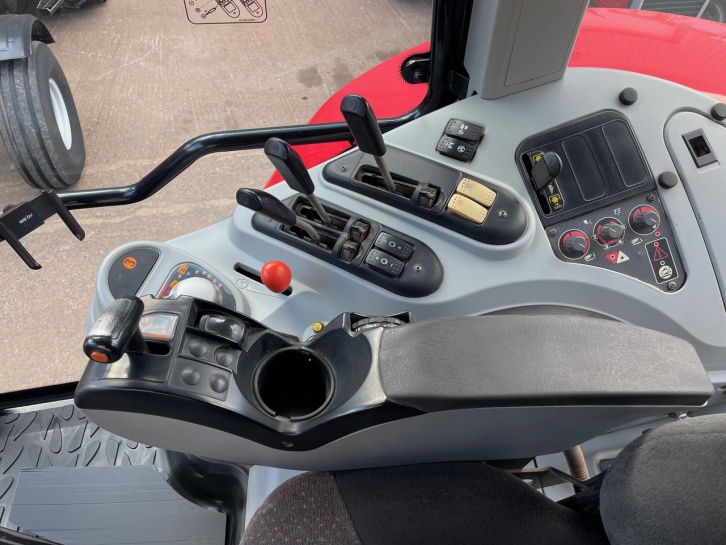 Massey Ferguson 6499