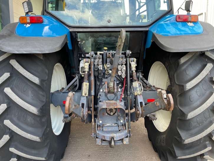 New Holland 8360