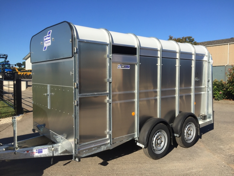 Ifor Williams TA510 12ft cattle trailer