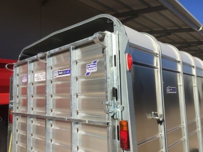 Ifor Williams TA510 12ft cattle trailer