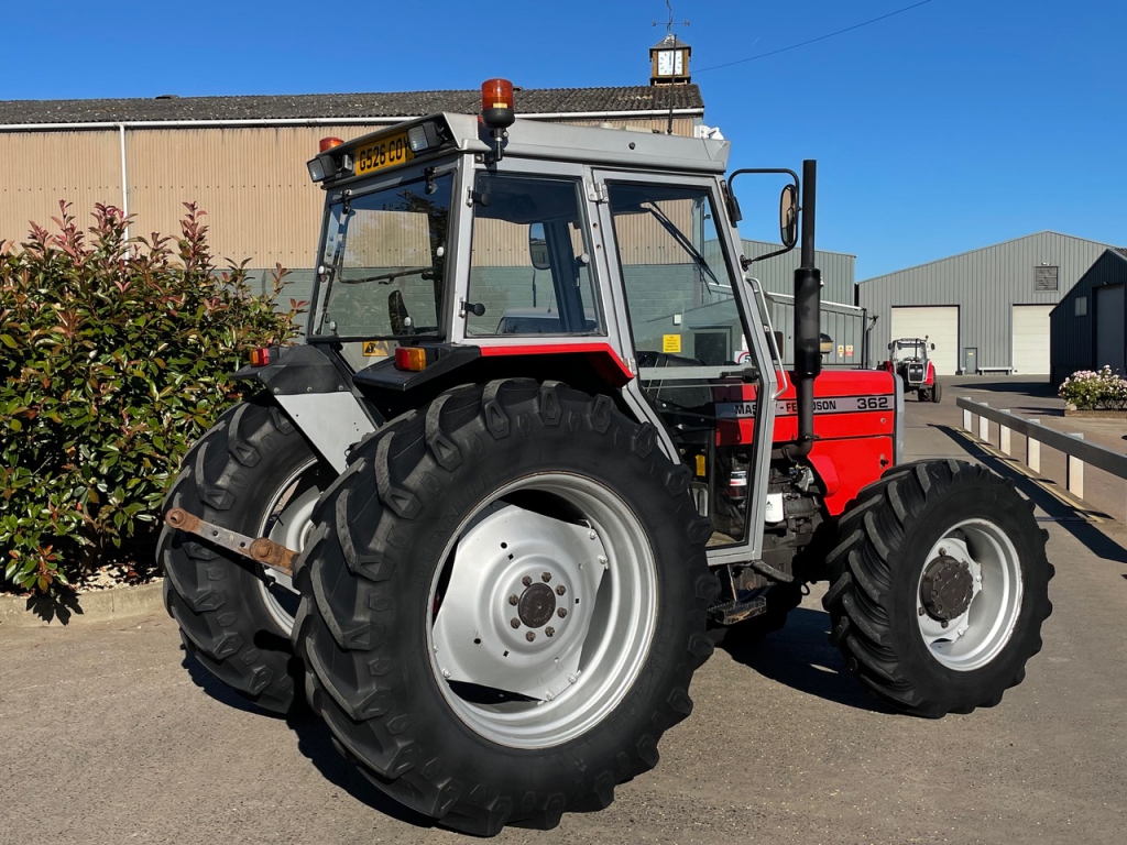 Massey Ferguson 362