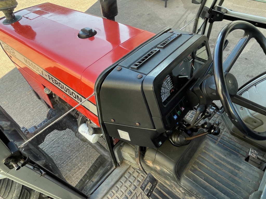 Massey Ferguson 362